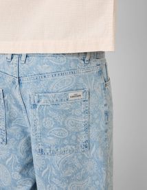 Bermuda en jean imprim&eacute;
