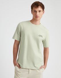 T-shirt broderie poitrine