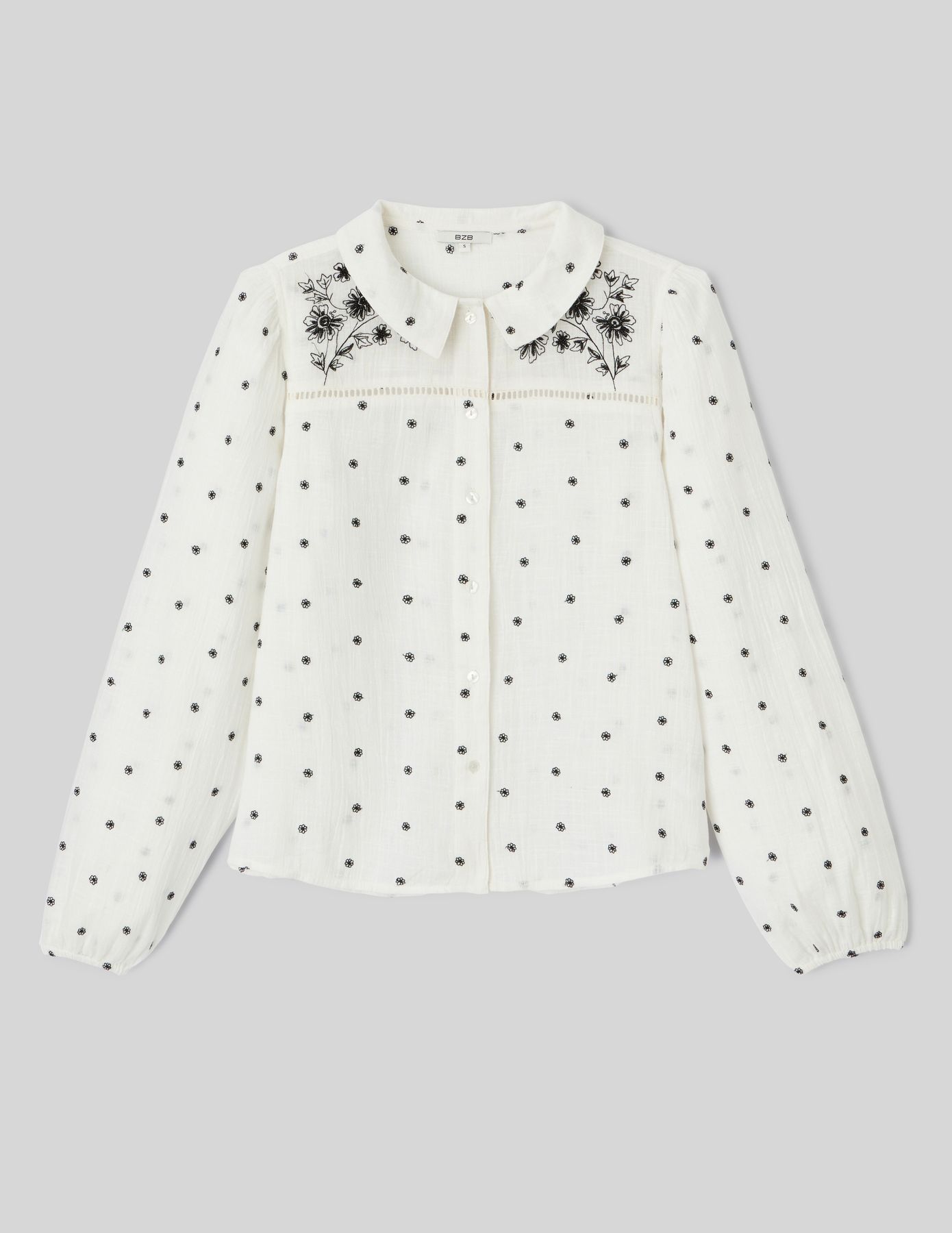 Blouse brodée