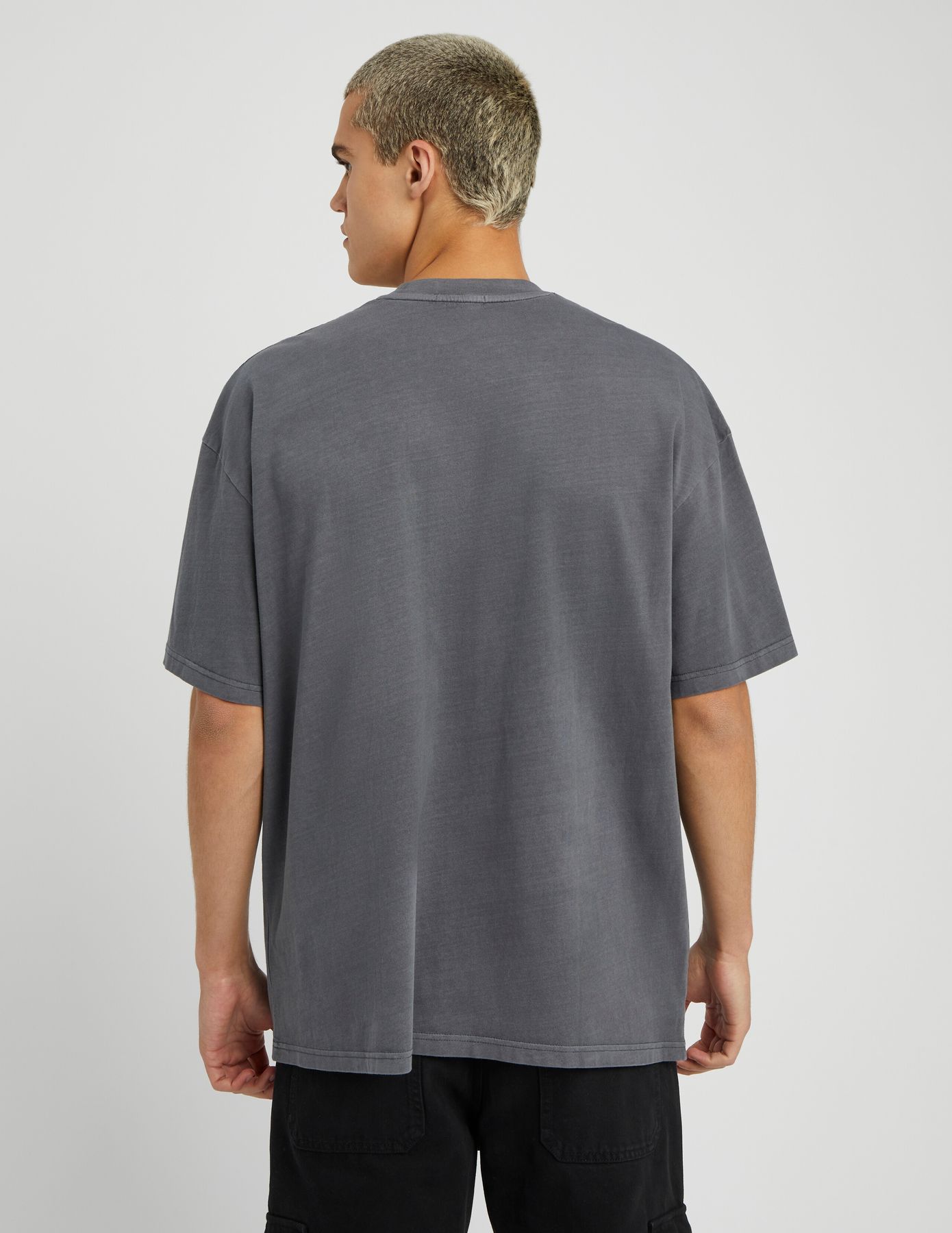 T-shirt oversize d&eacute;lav&eacute;