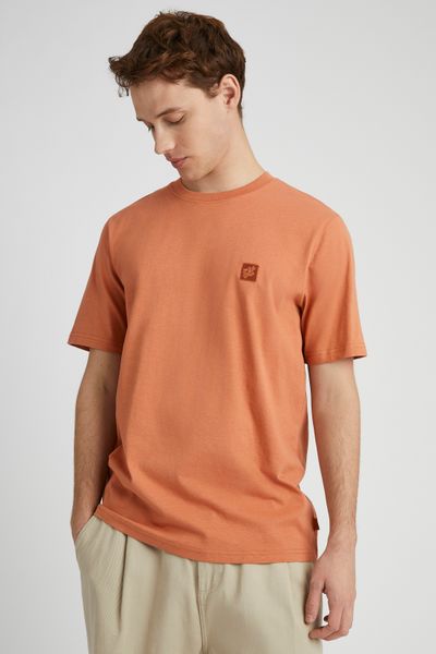 T-shirt broderie poitrine