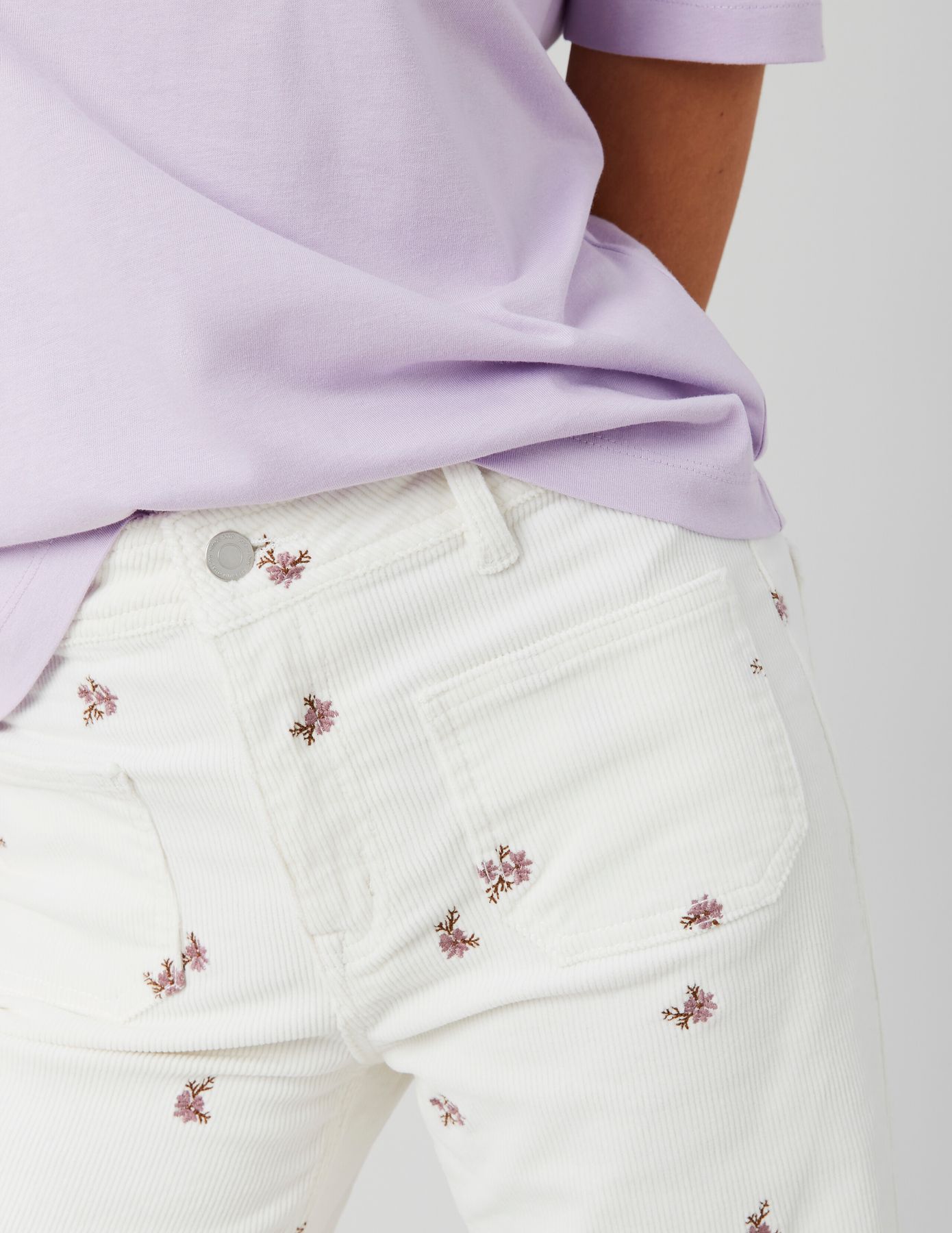 Pantalon en velours brodé