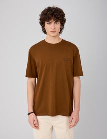 T-shirt broderie poitrine