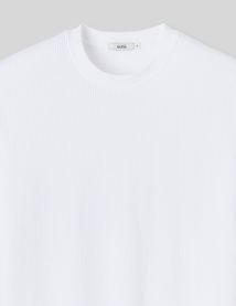 T-shirt structur&eacute; c&ocirc;tes