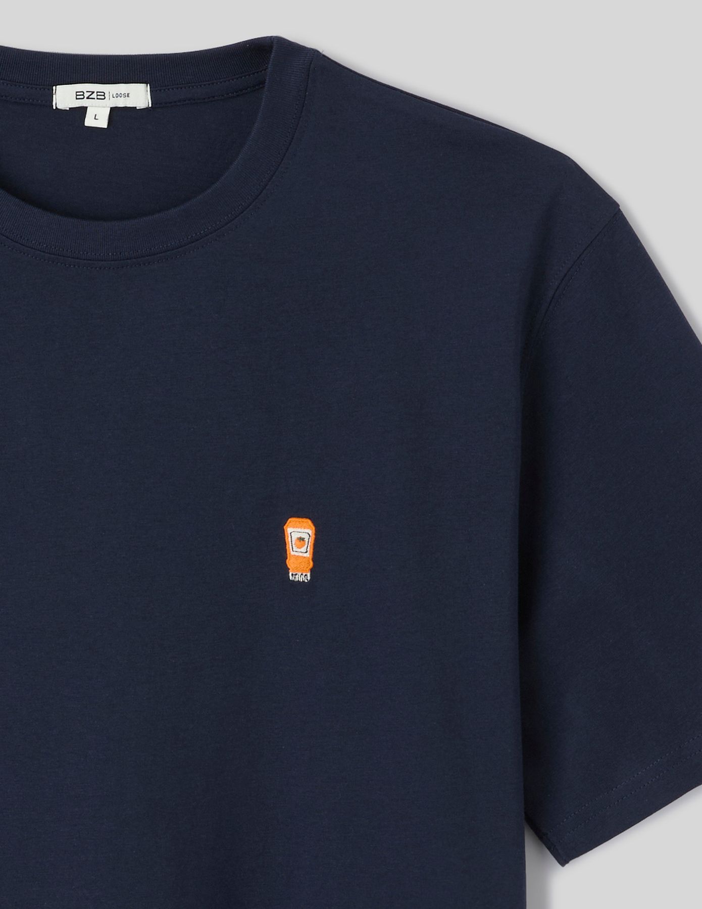 T-shirt broderie poitrine