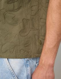 Chemise manches courtes brod&eacute;e