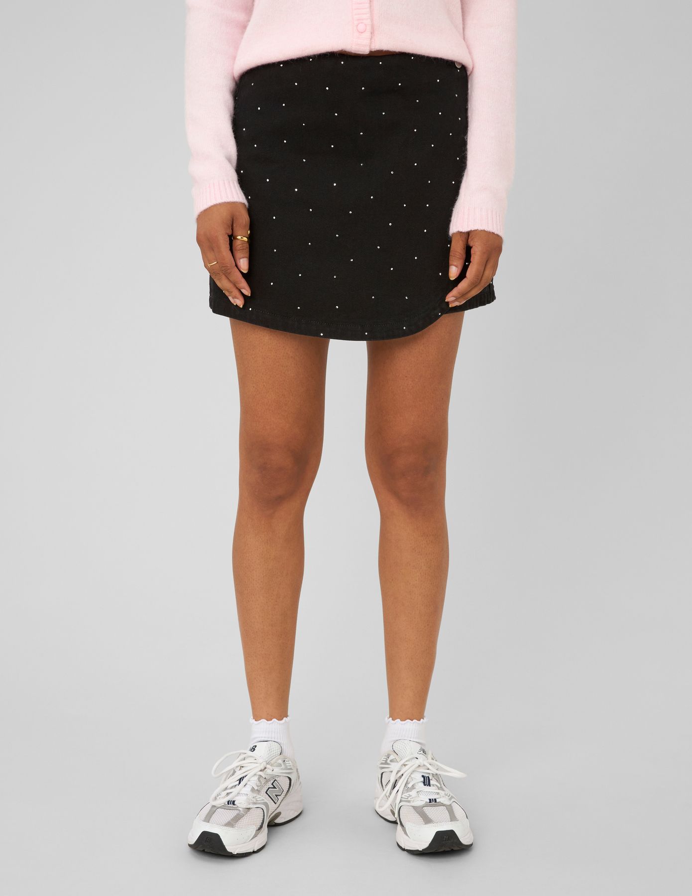 Jupe short &agrave; strass