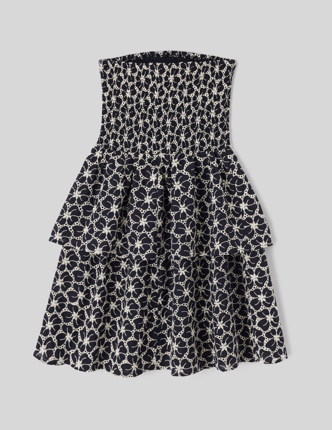Robe bustier en broderie anglaise