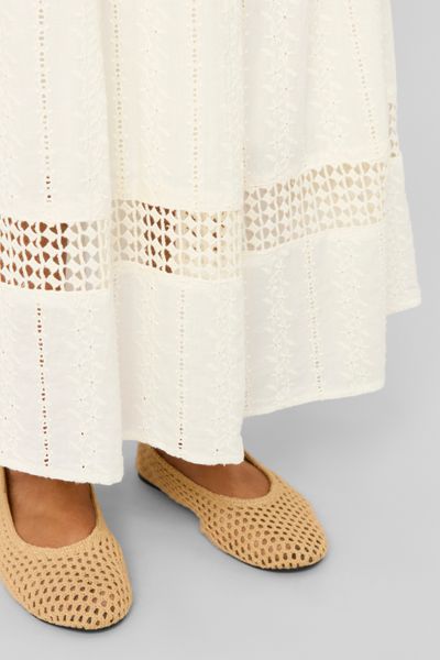 Jupe avec broderie anglaise