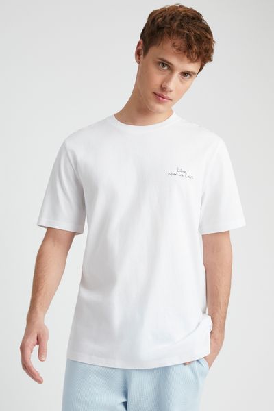T-shirt broderie poitrine