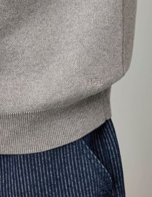 Pull col V sans manches