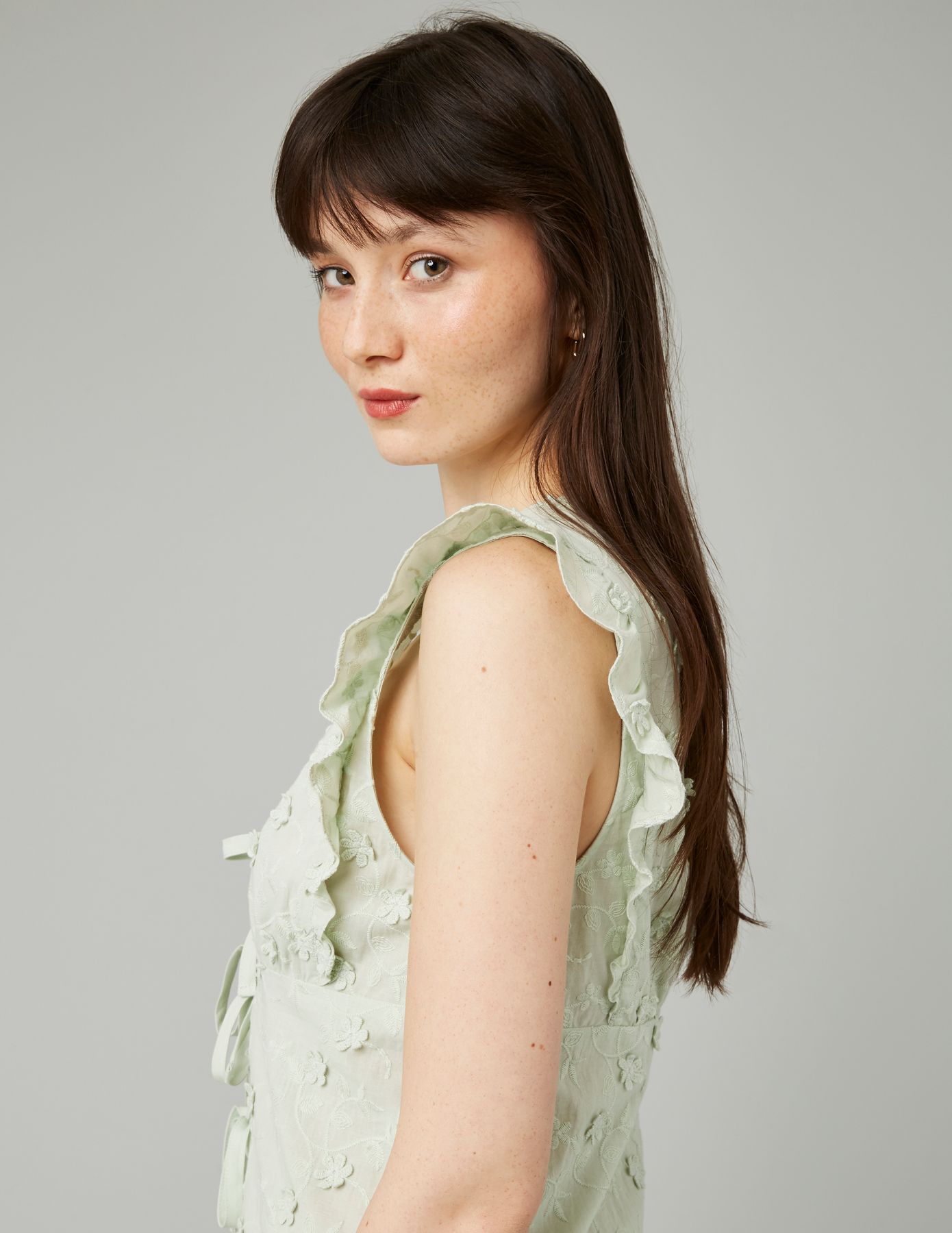 Top &agrave; nouer broderie 3D