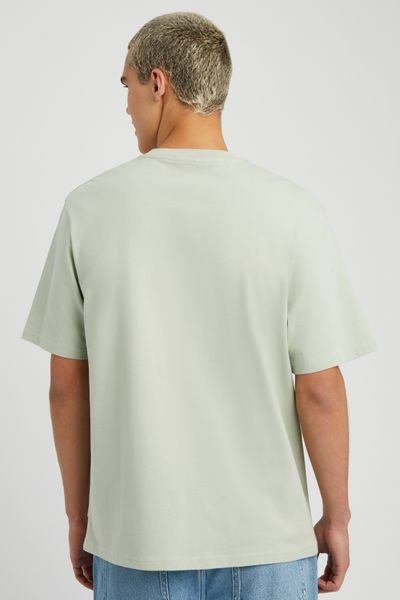 T-shirt broderie poitrine