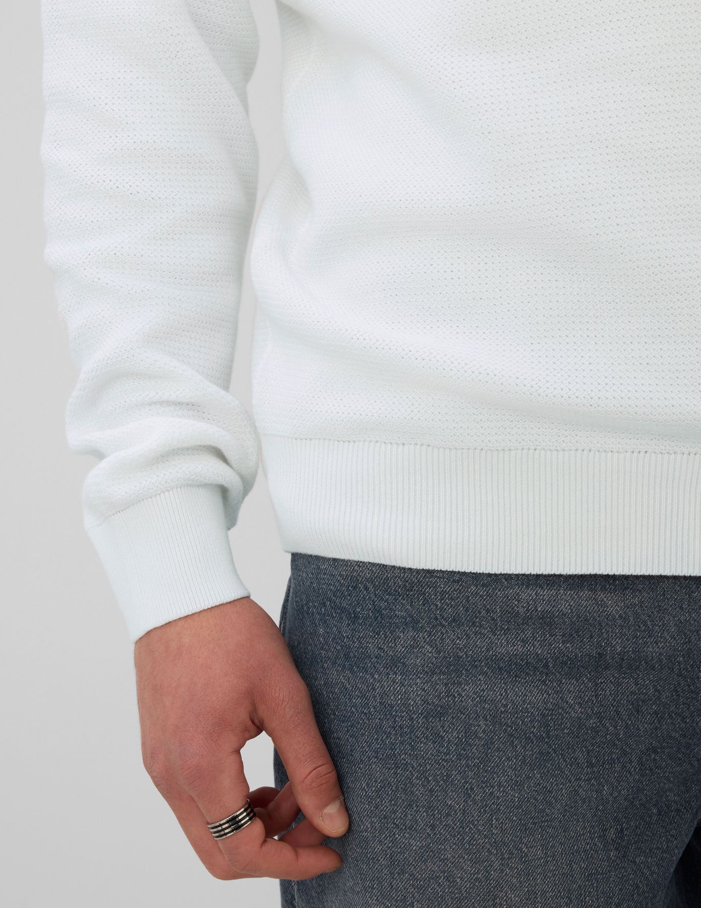 Pull mati&egrave;re fantaisie