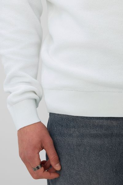 Pull mati&egrave;re fantaisie