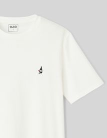 T-shirt broderie poitrine