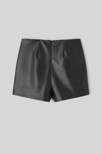 Jupe short en tissu enduit