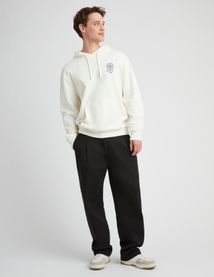 Sweat capuche broderie poitrine