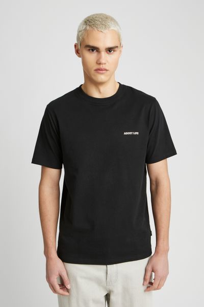 T-shirt message poitrine