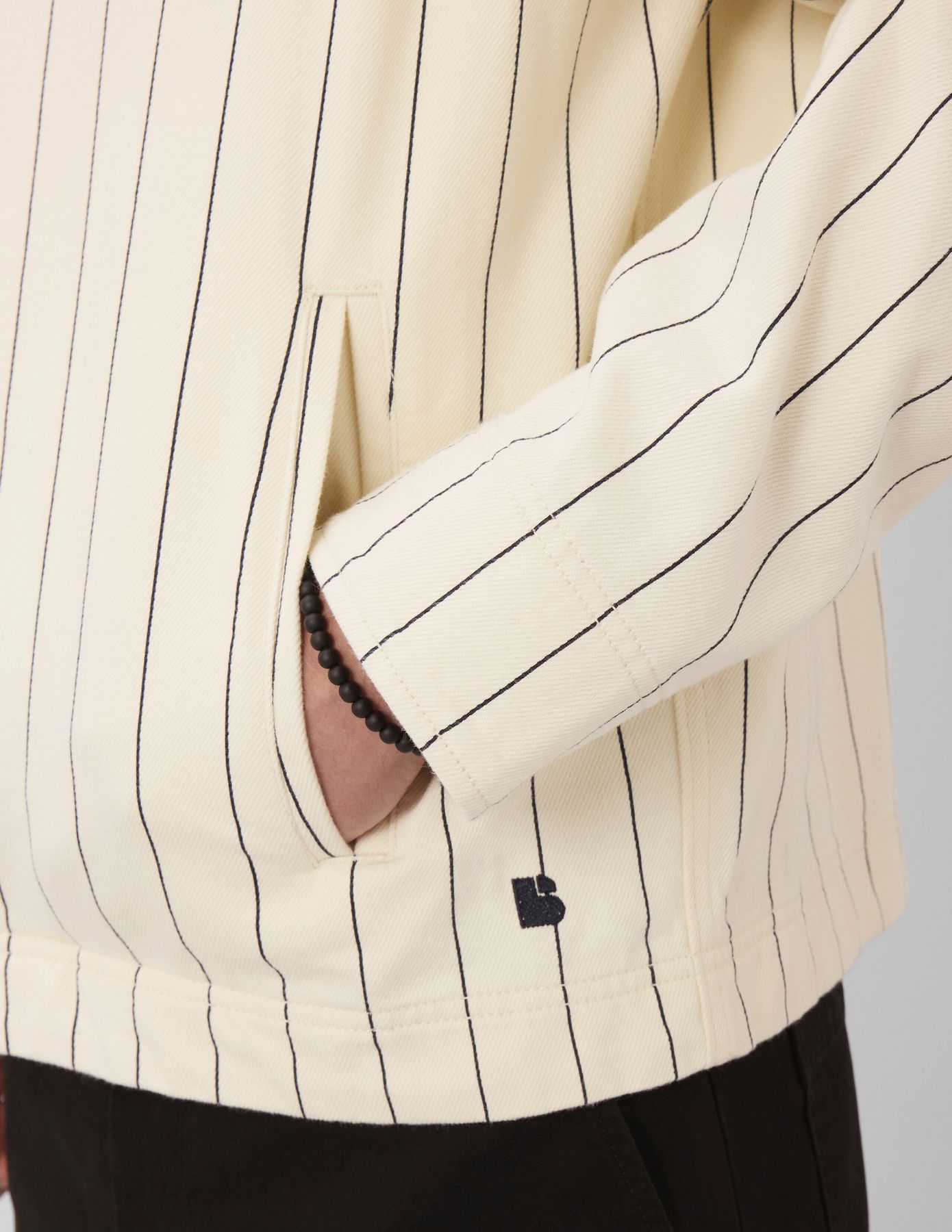 Veste zipp&eacute;e ray&eacute;e