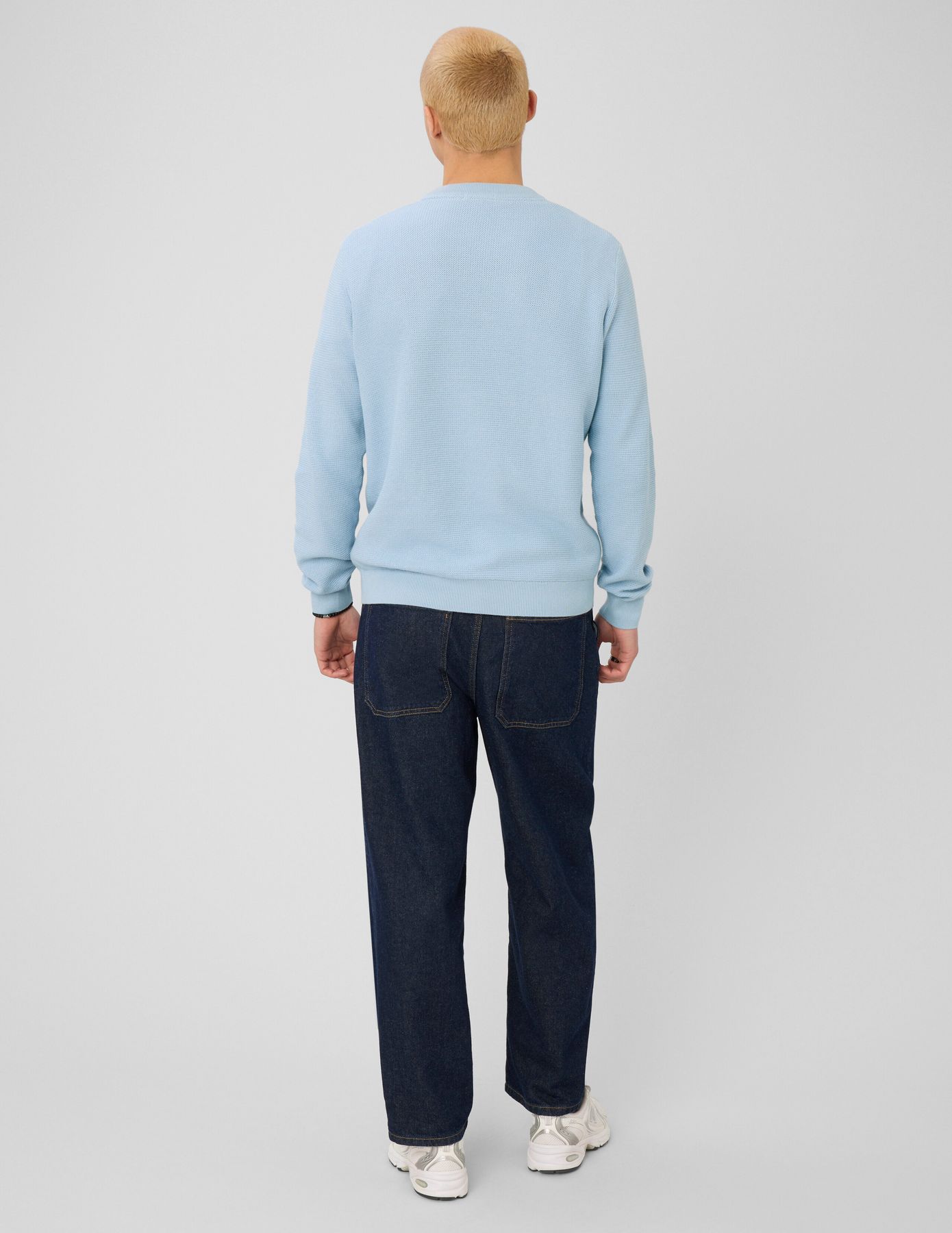 Pull mati&egrave;re fantaisie