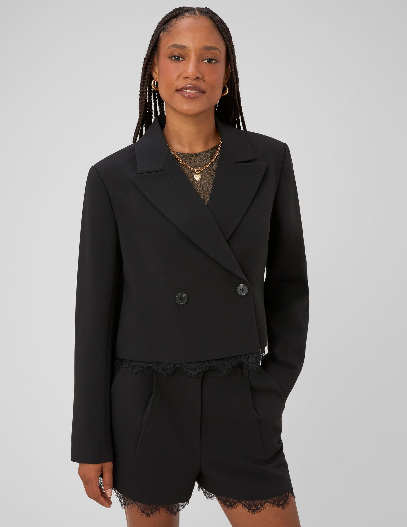 Veste tailleur courte dentelle