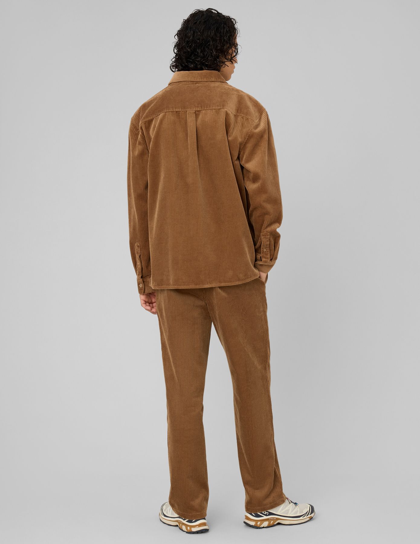 Chemise en velours c&ocirc;tel&eacute;