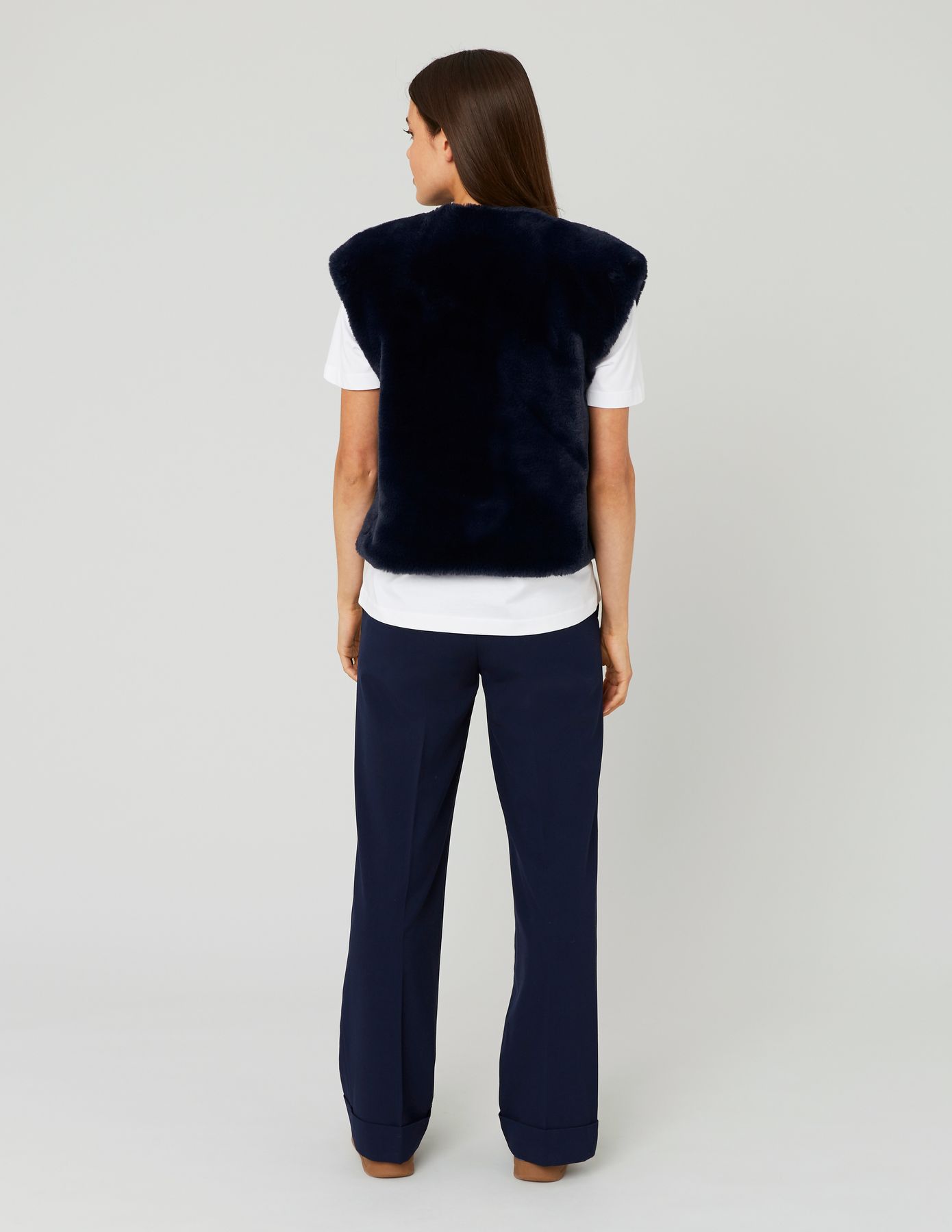 Veste matière duveteuse sans manches