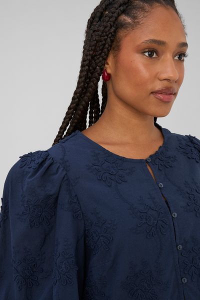 Blouse broderie 3D