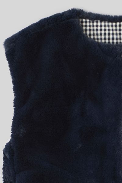Veste matière duveteuse sans manches