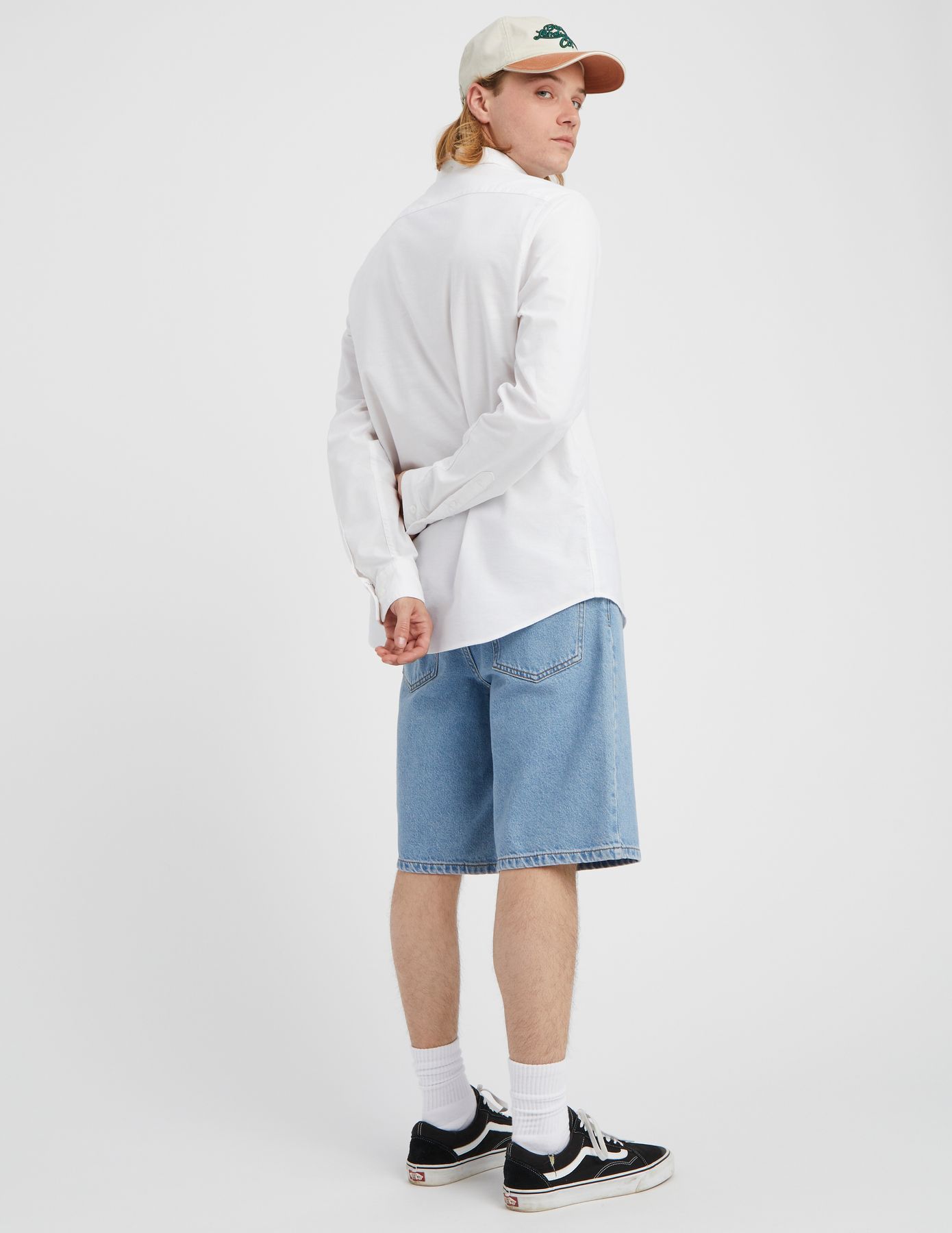 Chemise unie ajustée