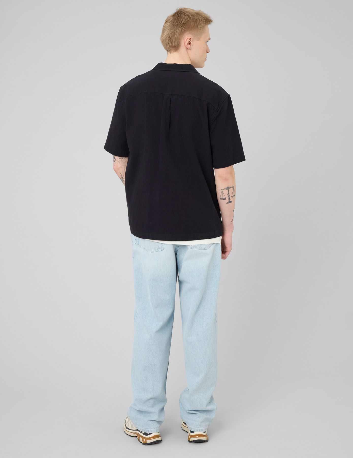 Chemises manches courtes unie