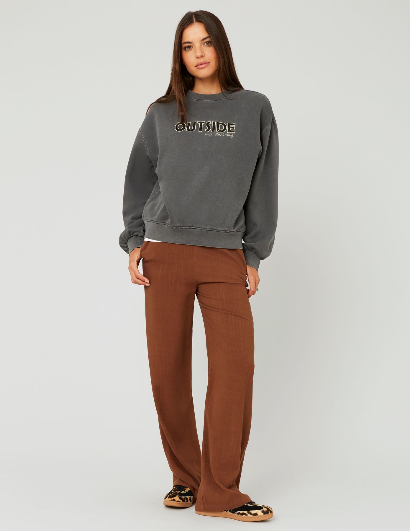 Sweat col rond broderie léopard