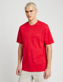 T-shirt broderie poitrine