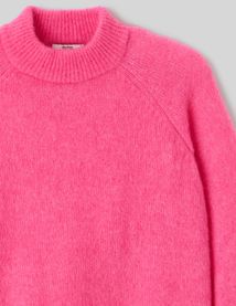 Pull premium col montant