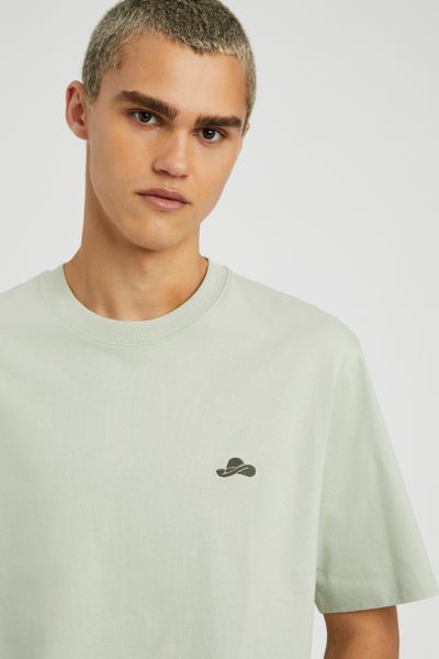 T-shirt broderie poitrine