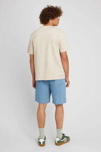 T-shirt broderie poitrine