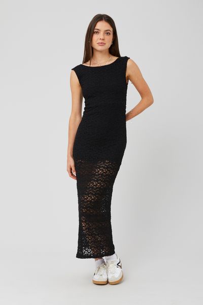 Robe dentelle dos nu