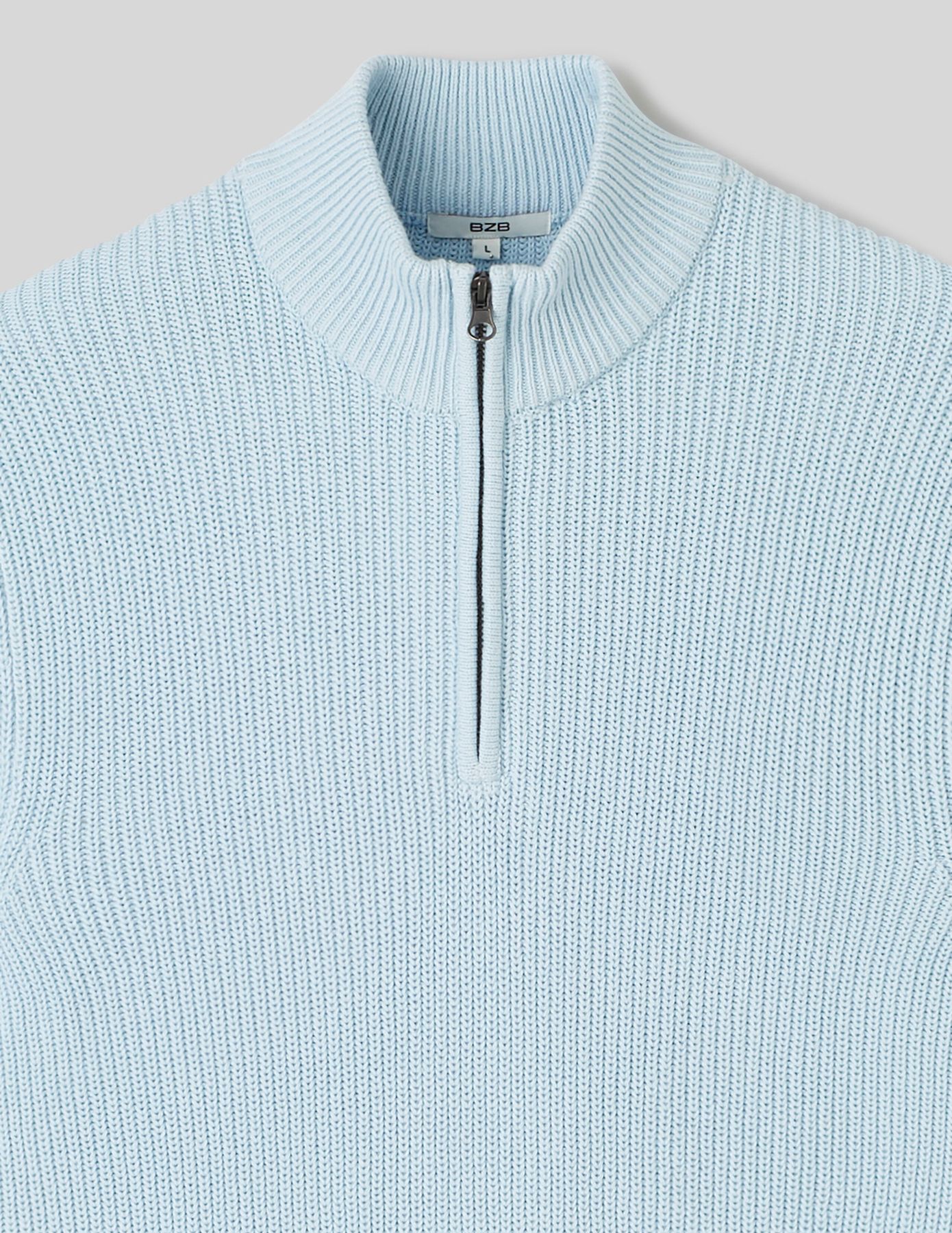 Pull avec col montant zippé