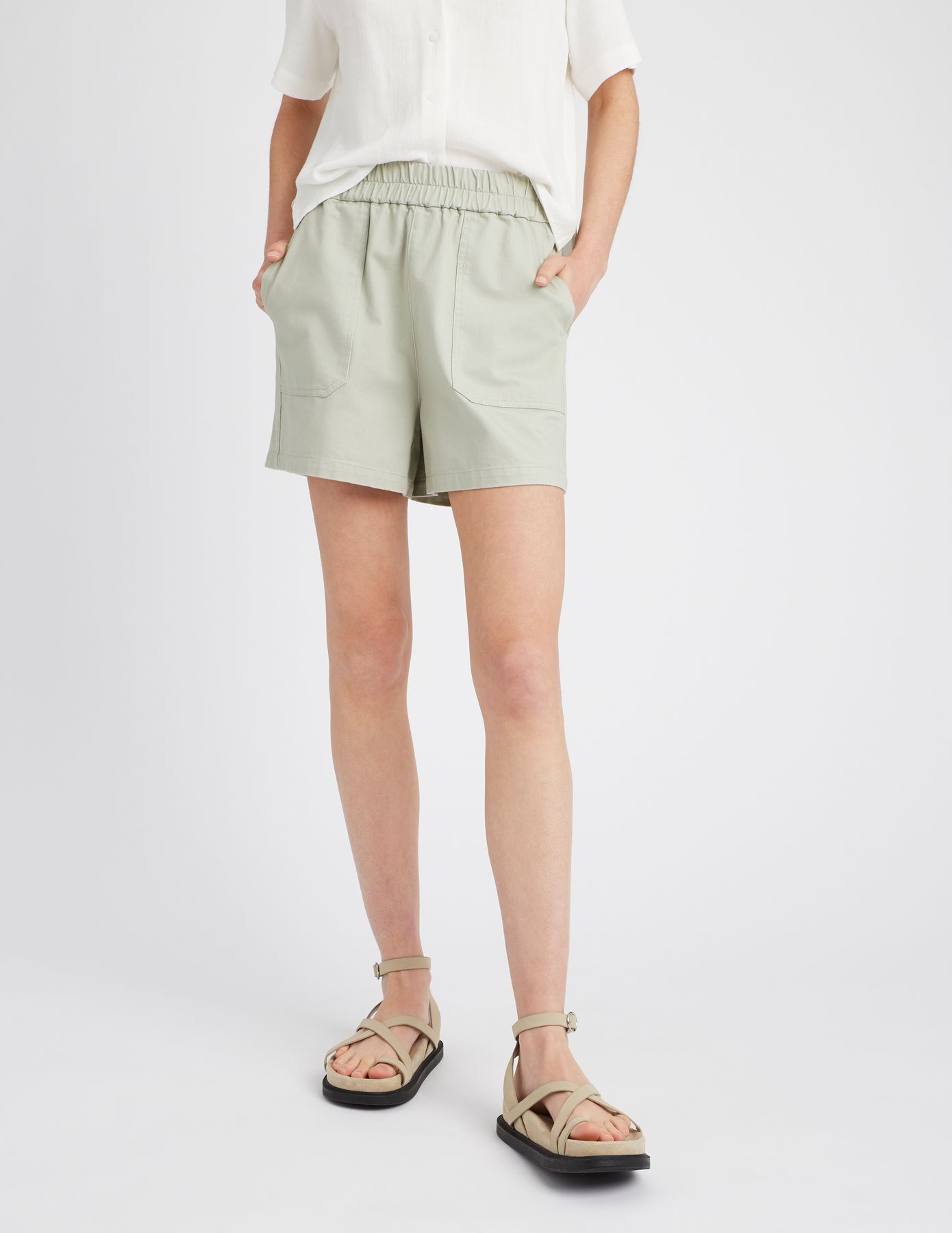 Short taille élastiquée