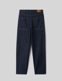 Jean loose &agrave; d&eacute;coupes