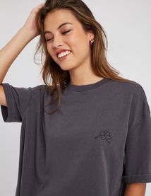 T-shirt oversize d&eacute;lav&eacute;