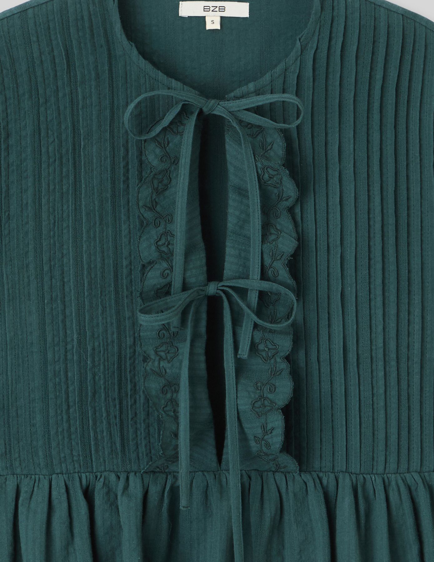 Blouse &agrave; nouer