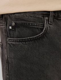 Loose black used