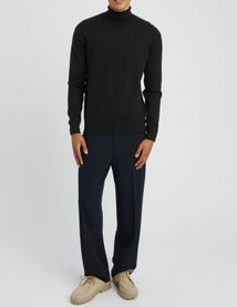 Pull col roul&eacute;
