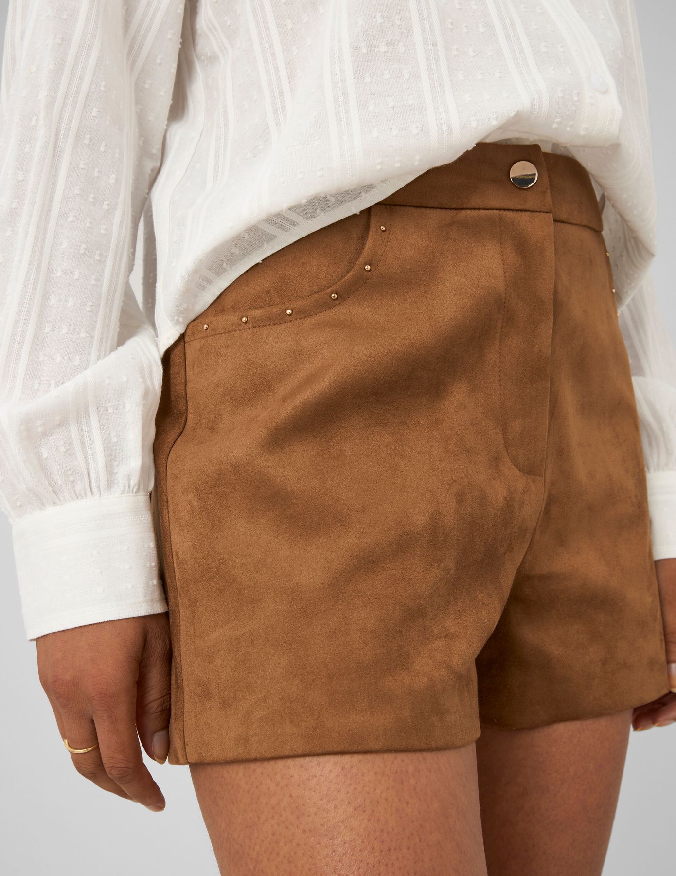 Short en su&egrave;dine