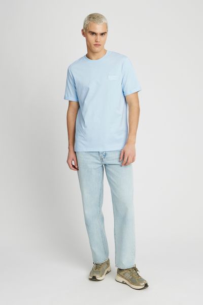 T-shirt broderie poitrine
