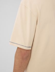 T-shirt imprim&eacute; poitrine