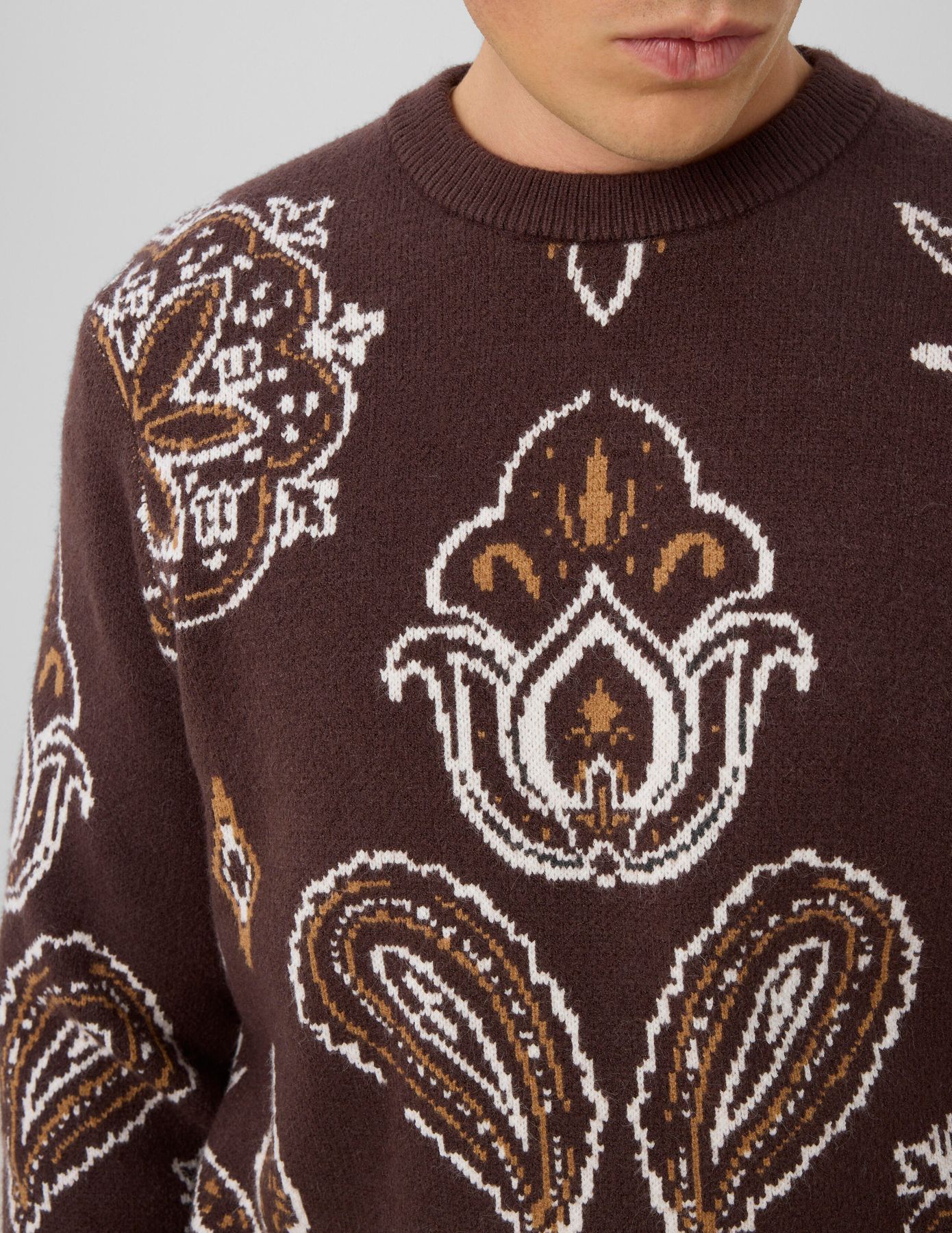 Pull jacquard fleurs