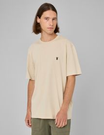 T-shirt broderie poitrine